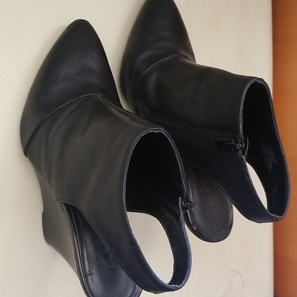 Booties - Picture 4 of 4